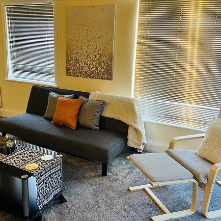 Colchester Central City East Bay Apartment 外观 照片